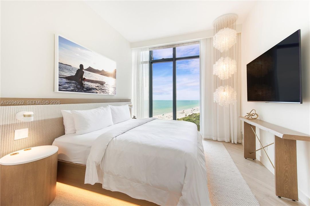 For Sale: $2,950,000 (1 beds, 1 baths, 1151 Square Feet)