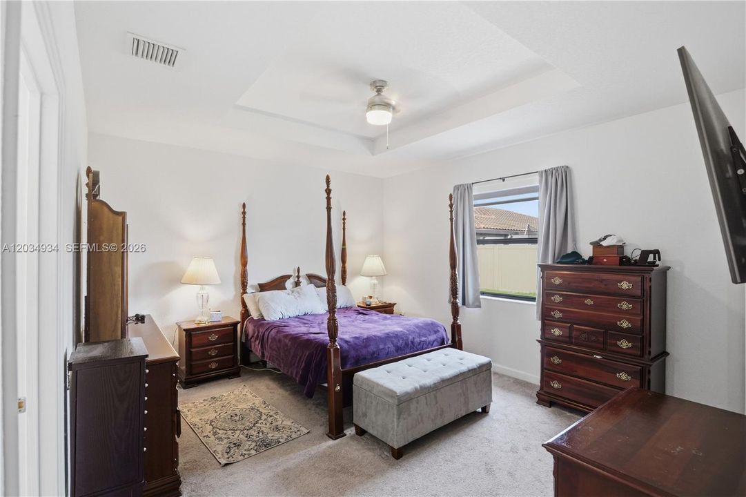 For Sale: $615,000 (3 beds, 3 baths, 1901 Square Feet)