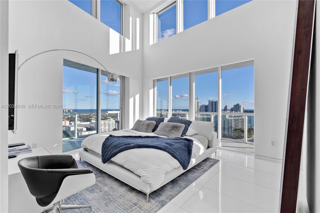 For Rent: $39,200 (3 beds, 3 baths, 4750 Square Feet)
