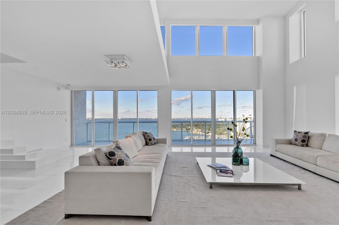 For Rent: $39,200 (3 beds, 3 baths, 4750 Square Feet)