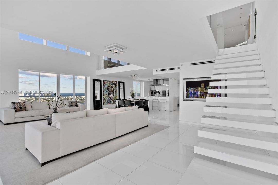 For Rent: $39,200 (3 beds, 3 baths, 4750 Square Feet)