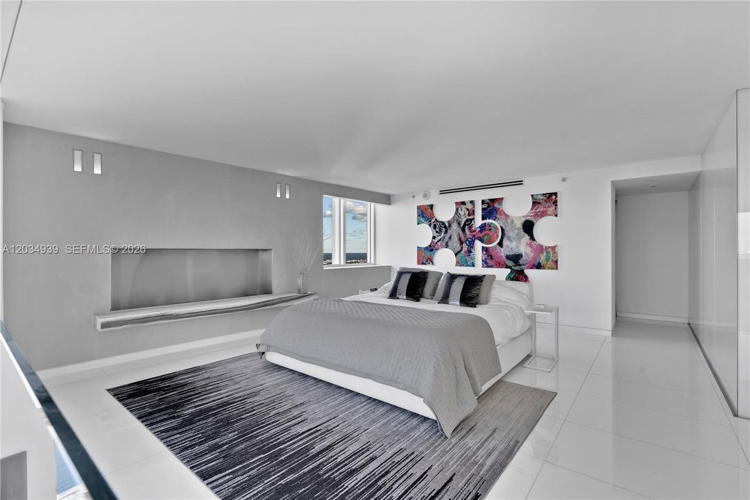 For Rent: $39,200 (3 beds, 3 baths, 4750 Square Feet)