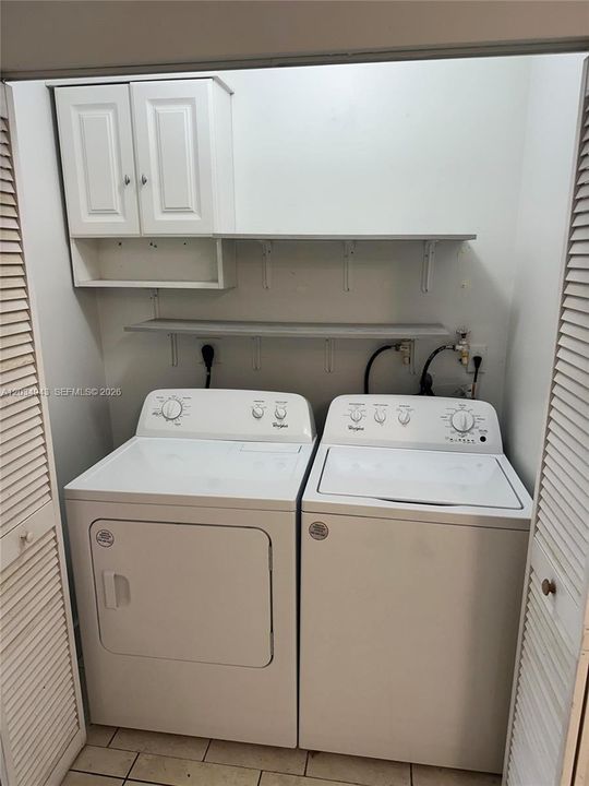 For Sale: $260,000 (3 beds, 2 baths, 1452 Square Feet)