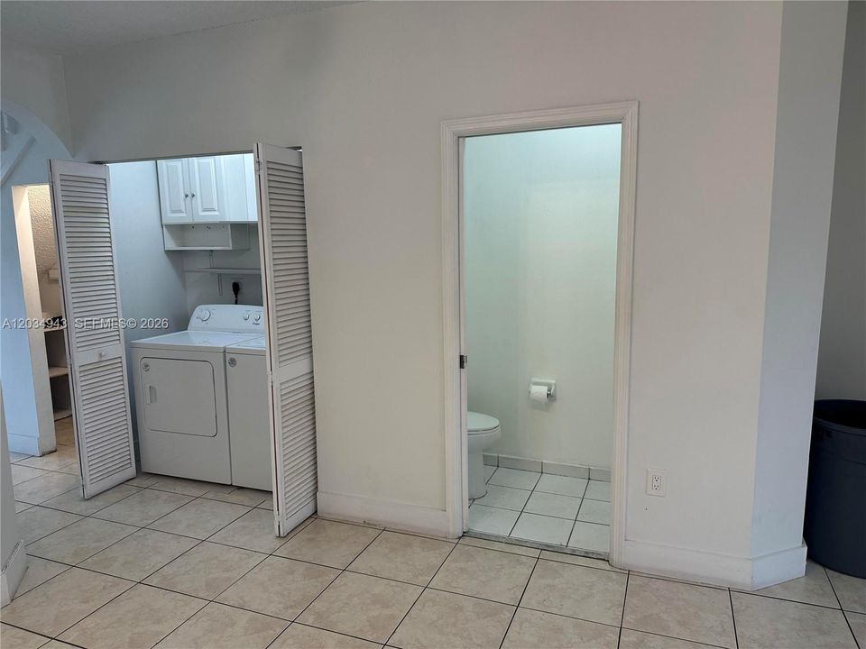 For Sale: $260,000 (3 beds, 2 baths, 1452 Square Feet)