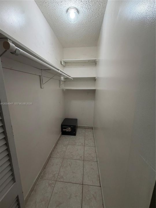 En Renta: $1,800 (1 camas, 1 baños, 1793 Pies cuadrados)
