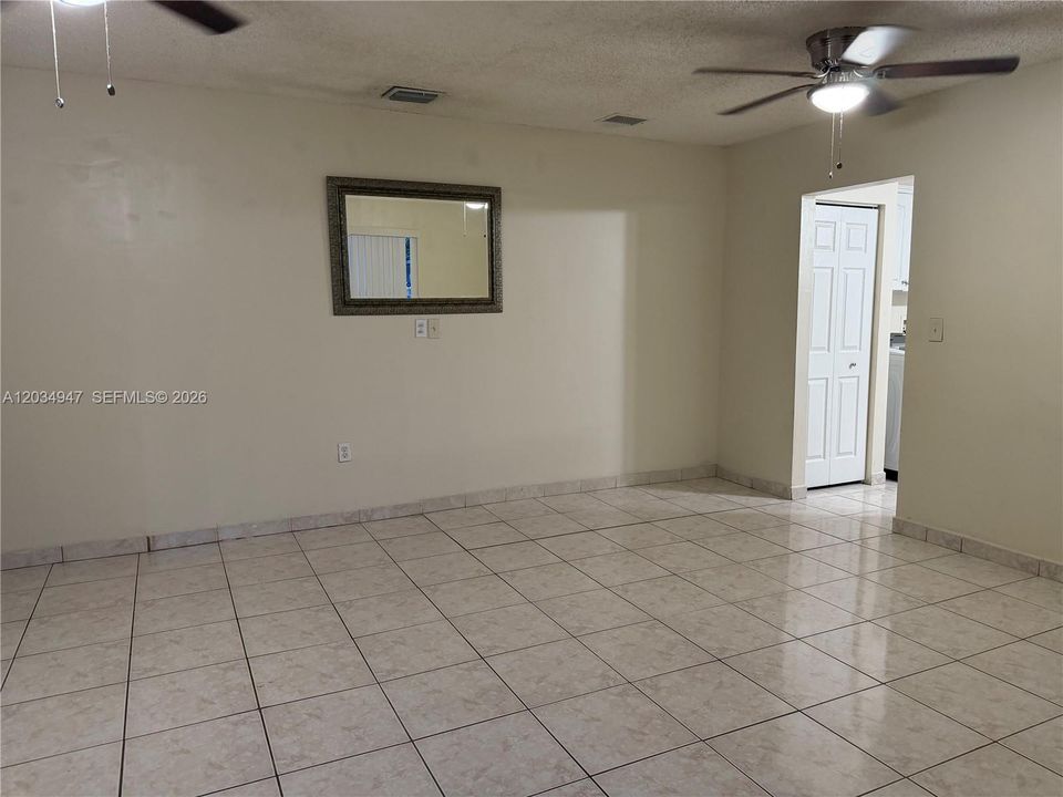 En Renta: $1,800 (1 camas, 1 baños, 1793 Pies cuadrados)