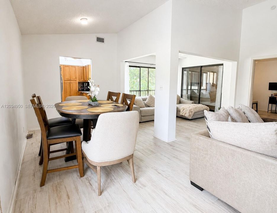 For Rent: $2,950 (3 beds, 2 baths, 1396 Square Feet)
