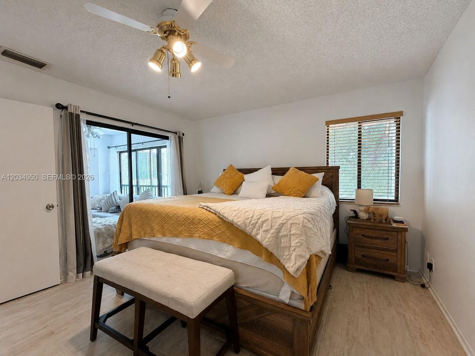 For Rent: $2,950 (3 beds, 2 baths, 1396 Square Feet)