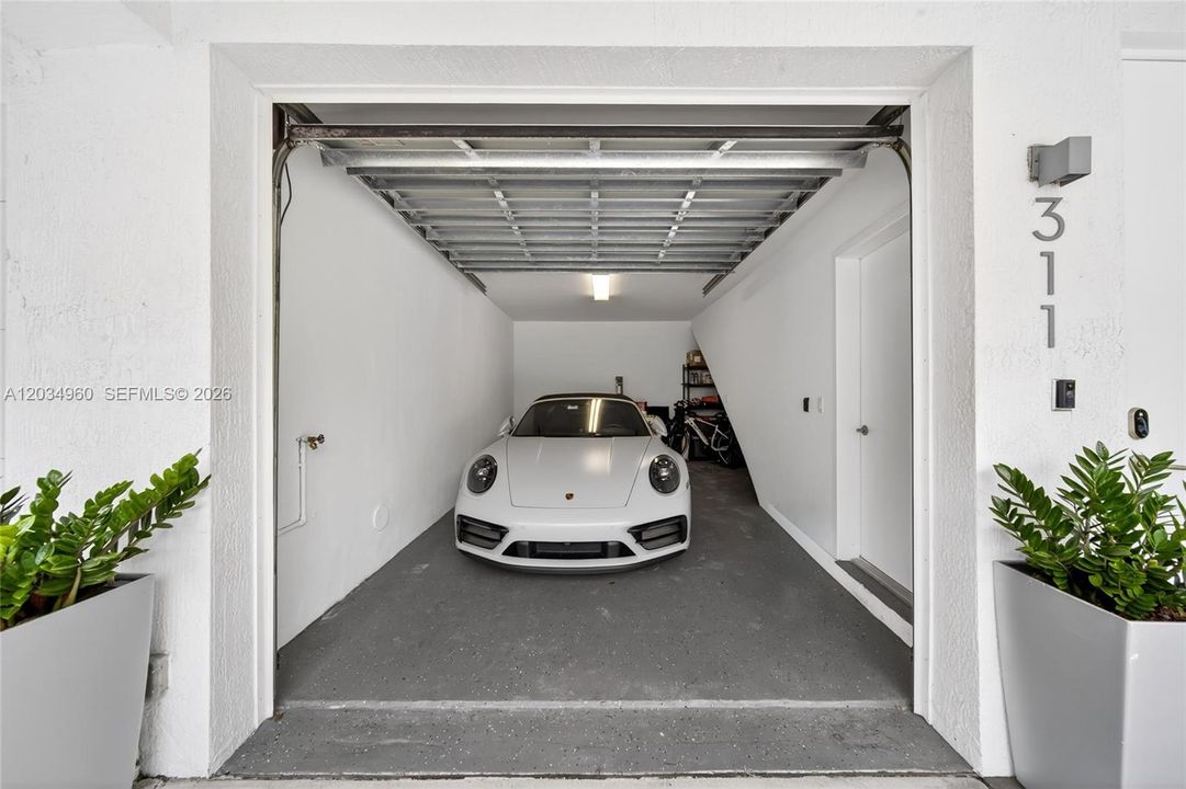 На продажу: $1,185,000 (2 спален, 2 ванн, 1792 Квадратных фут)