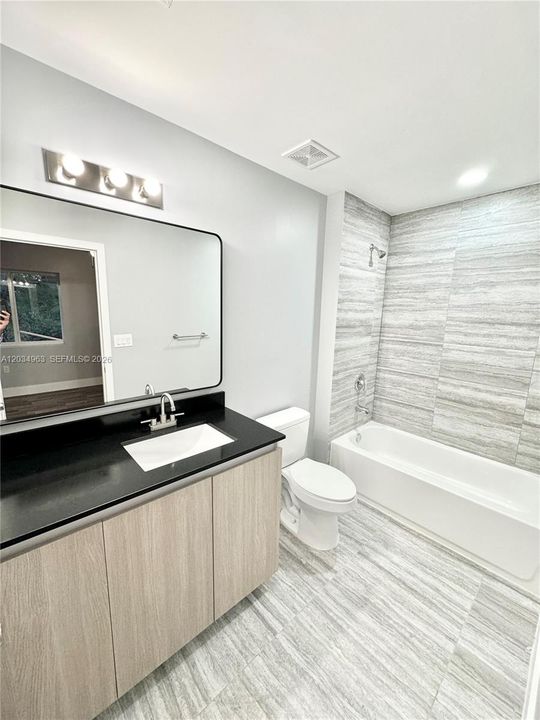 For Rent: $3,300 (3 beds, 2 baths, 1850 Square Feet)