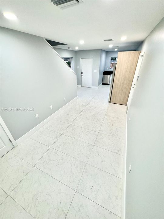 For Rent: $3,300 (3 beds, 2 baths, 1850 Square Feet)