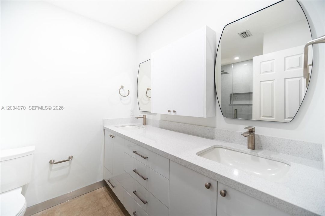 Brand new vanity cabinets and mirrors