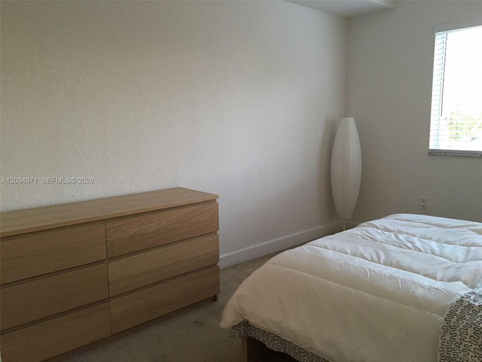 В аренду: $2,000 (1 спален, 1 ванн, 0 Квадратных фут)