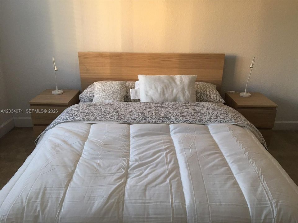 В аренду: $2,000 (1 спален, 1 ванн, 0 Квадратных фут)
