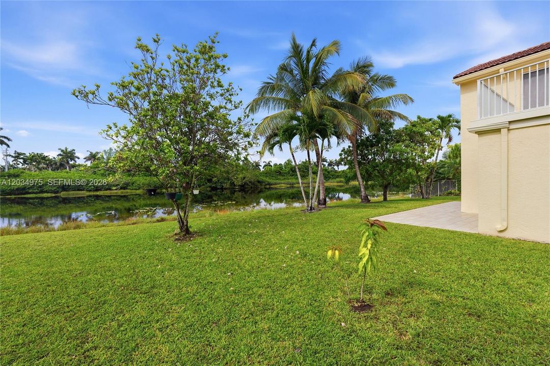 En Venta: $795,000 (4 camas, 2 baños, 2347 Pies cuadrados)