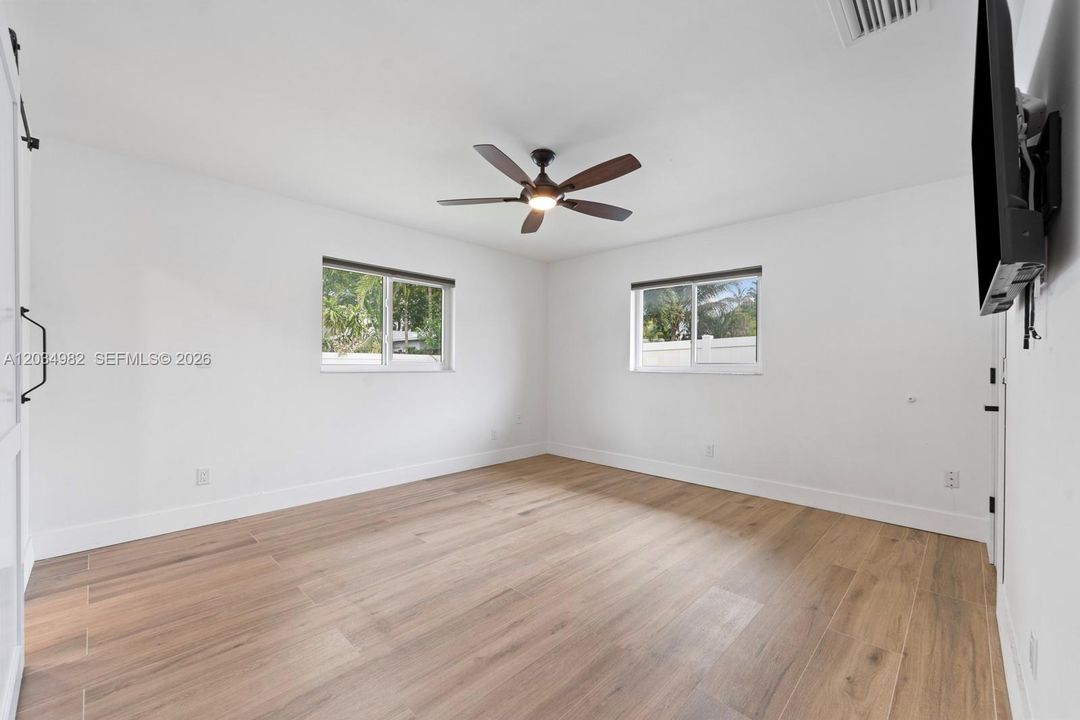For Rent: $3,950 (3 beds, 2 baths, 1626 Square Feet)