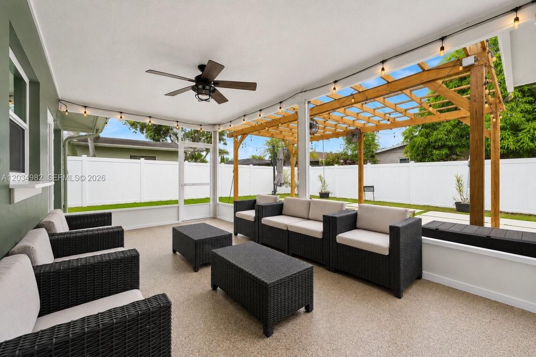 For Rent: $3,950 (3 beds, 2 baths, 1626 Square Feet)