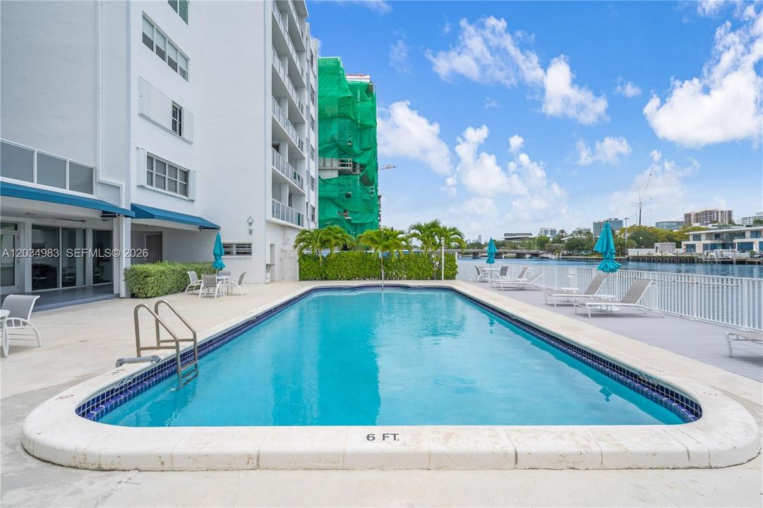 For Sale: $429,000 (1 beds, 1 baths, 1080 Square Feet)