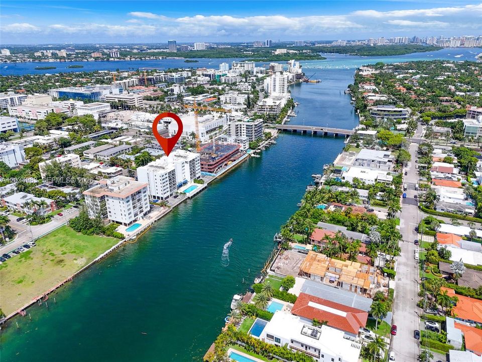 For Sale: $429,000 (1 beds, 1 baths, 1080 Square Feet)