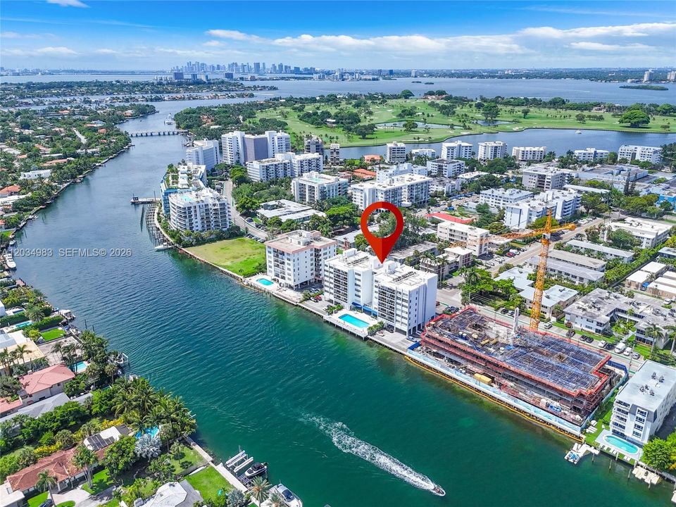 For Sale: $429,000 (1 beds, 1 baths, 1080 Square Feet)