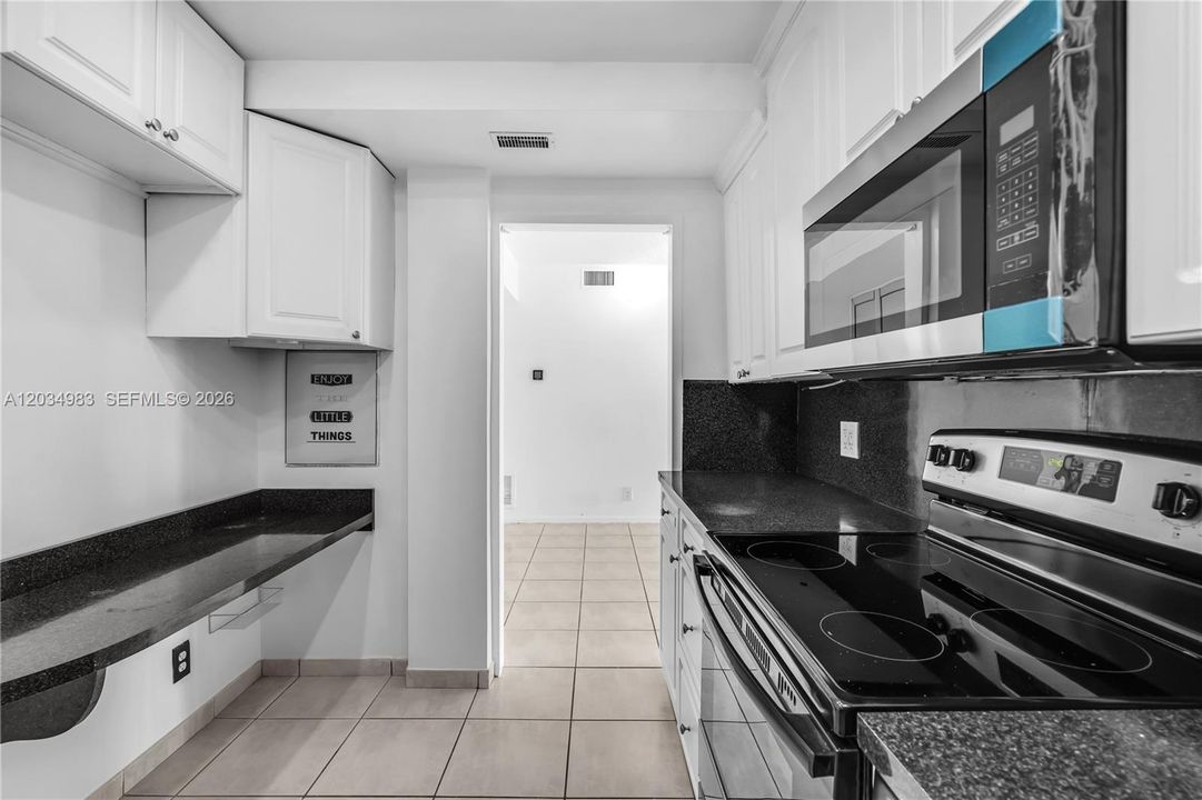 For Sale: $429,000 (1 beds, 1 baths, 1080 Square Feet)