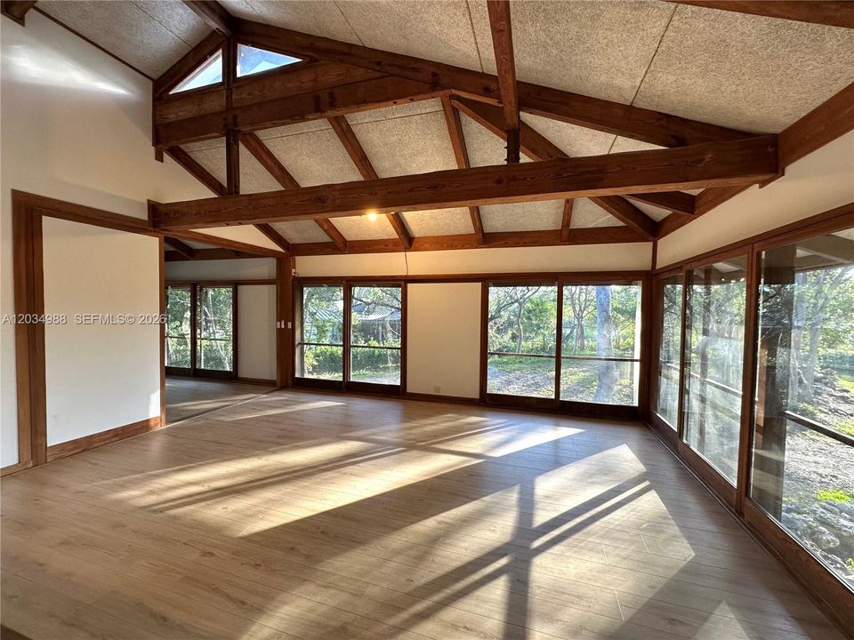En Renta: $6,900 (4 camas, 2 baños, 1614 Pies cuadrados)
