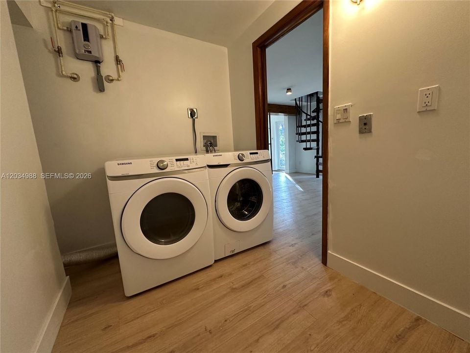 En Renta: $6,900 (4 camas, 2 baños, 1614 Pies cuadrados)
