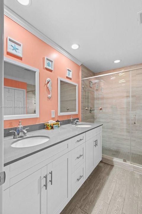 For Sale: $849,999 (5 beds, 3 baths, 2136 Square Feet)