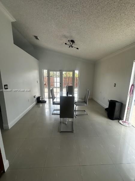 В аренду: $3,200 (3 спален, 2 ванн, 1402 Квадратных фут)