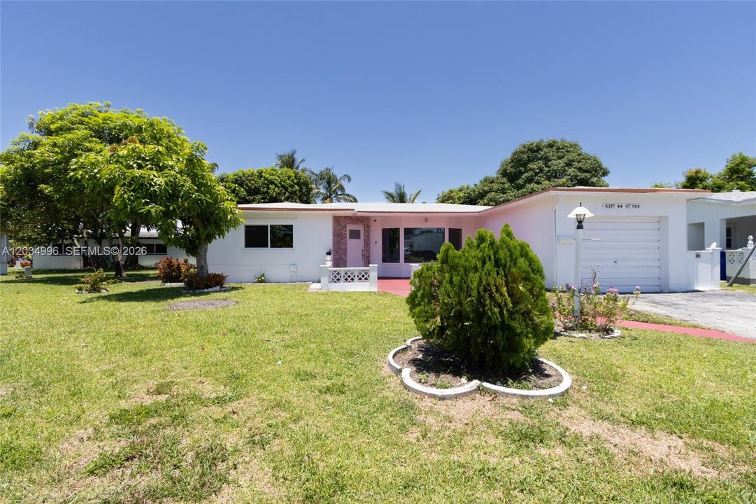 En Venta: $335,000 (2 camas, 2 baños, 1843 Pies cuadrados)