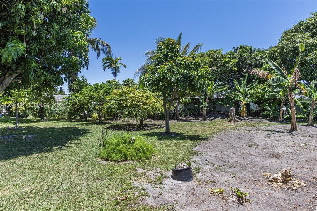 En Venta: $335,000 (2 camas, 2 baños, 1843 Pies cuadrados)