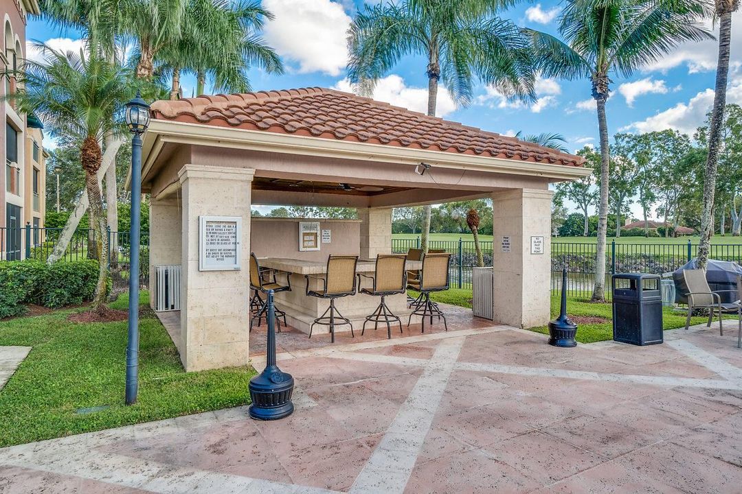 014-11740StAndrewsPlace-Wellington-FL-sm