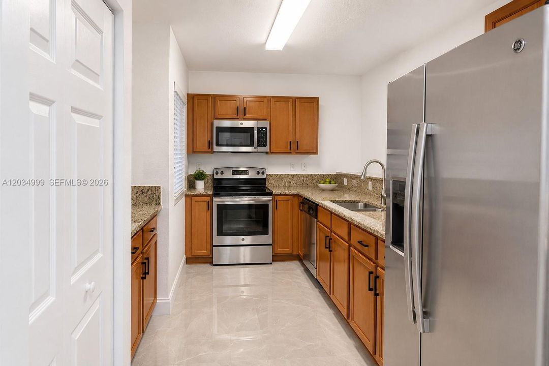For Sale: $380,000 (3 beds, 2 baths, 1515 Square Feet)