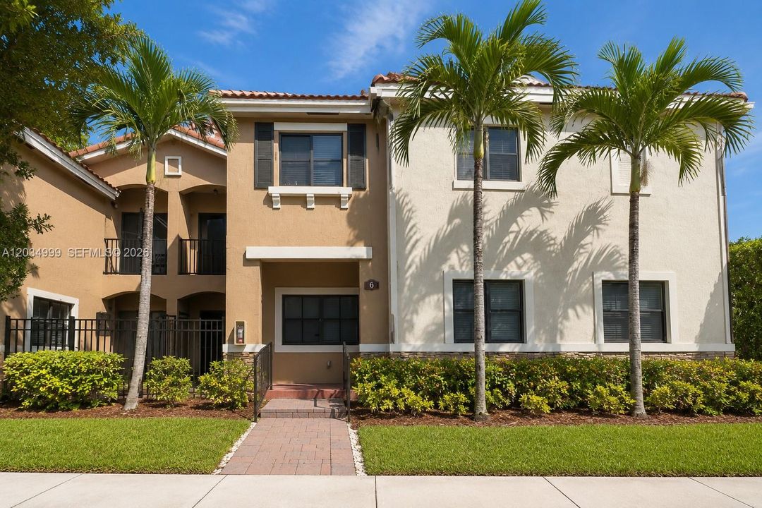 For Sale: $380,000 (3 beds, 2 baths, 1515 Square Feet)