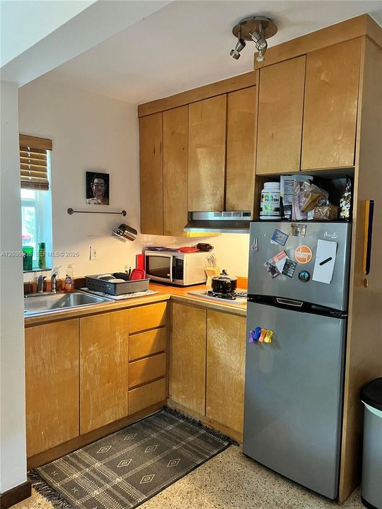 For Rent: $1,575 (1 beds, 1 baths, 522 Square Feet)