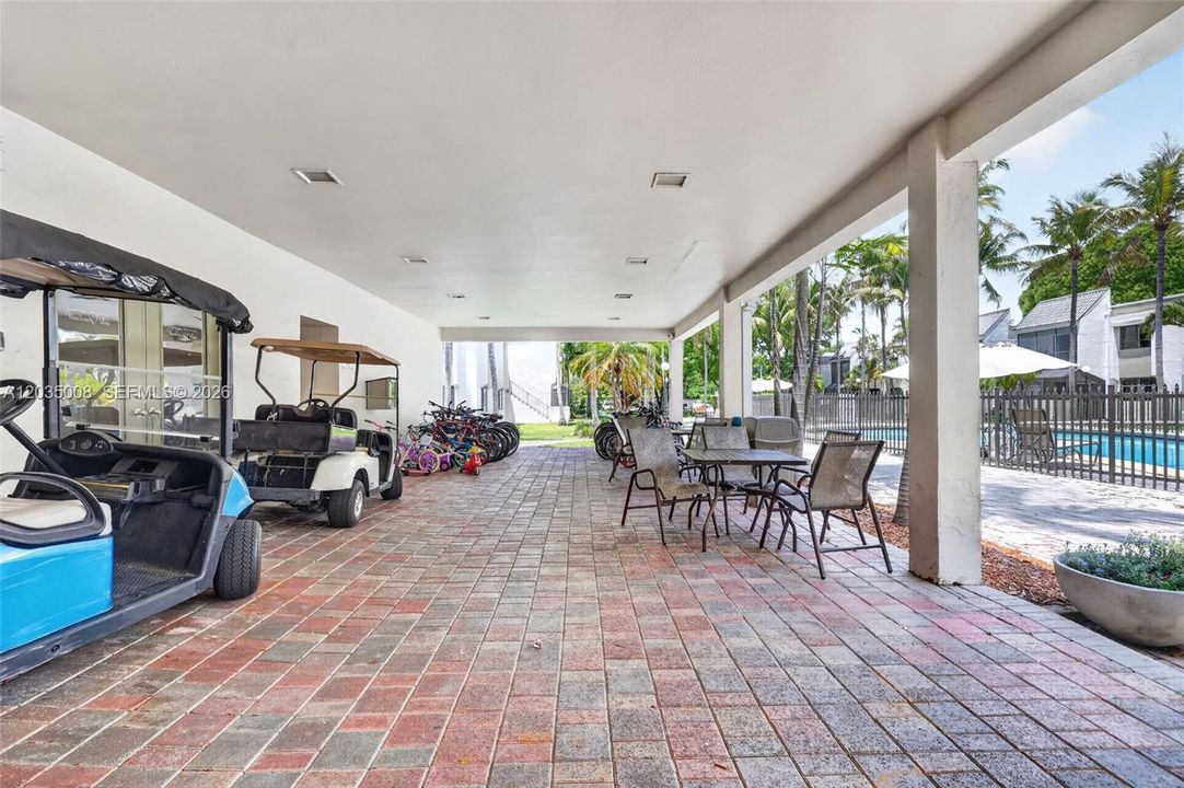 For Sale: $405,000 (3 beds, 2 baths, 1269 Square Feet)