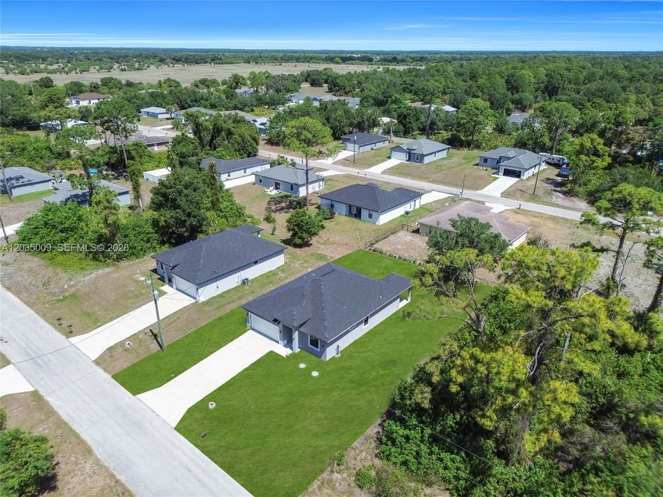 For Sale: $319,900 (3 beds, 2 baths, 1503 Square Feet)
