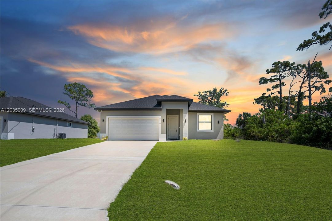 For Sale: $319,900 (3 beds, 2 baths, 1503 Square Feet)