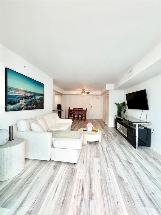For Rent: $3,600 (2 beds, 2 baths, 1065 Square Feet)