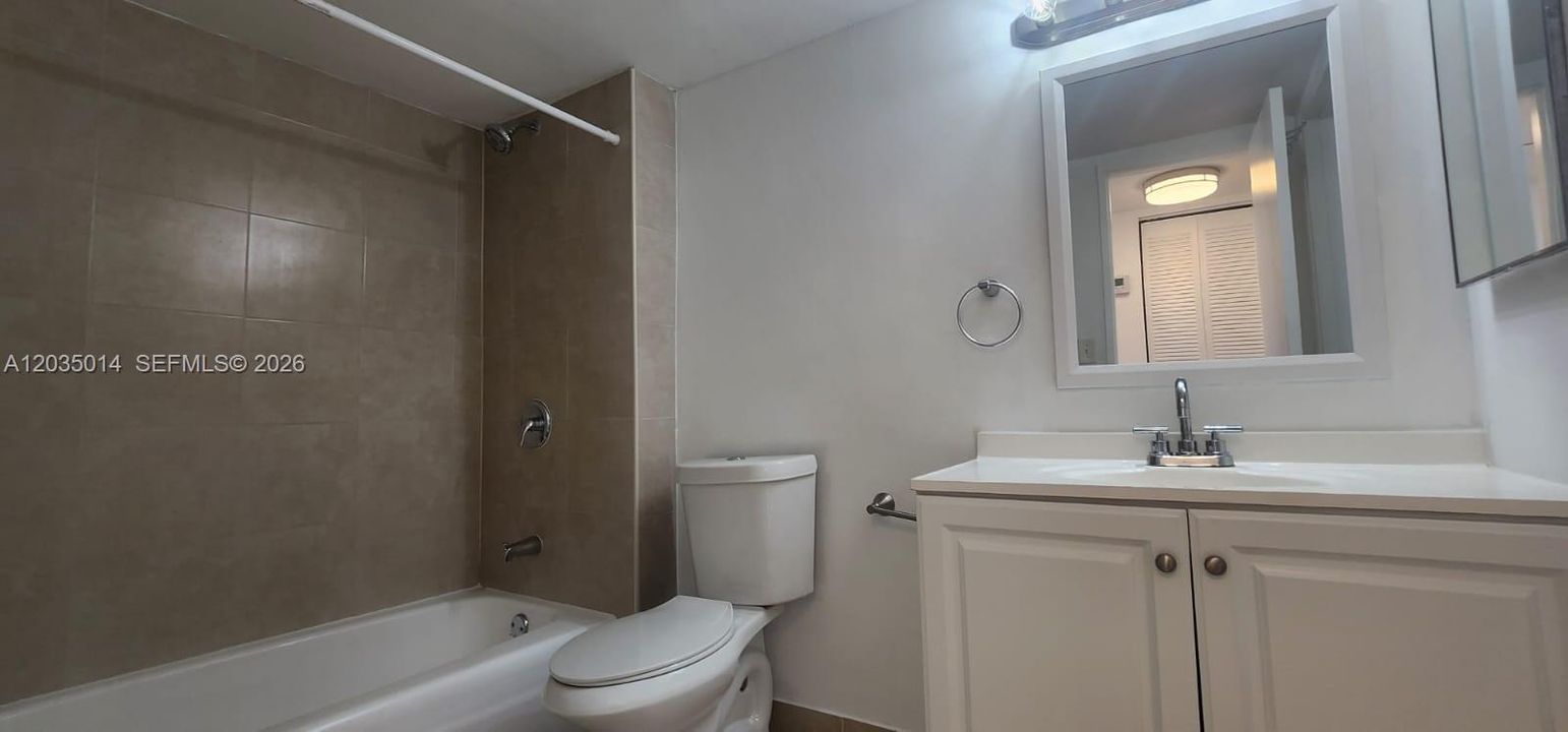For Rent: $2,090 (1 beds, 1 baths, 780 Square Feet)