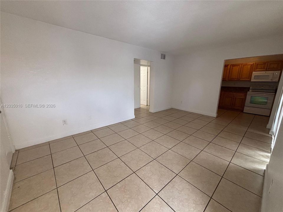 En Renta: $1,900 (2 camas, 1 baños, 810 Pies cuadrados)