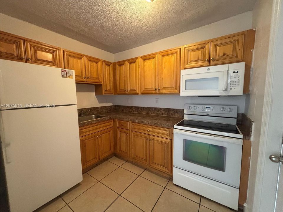 En Renta: $1,900 (2 camas, 1 baños, 810 Pies cuadrados)
