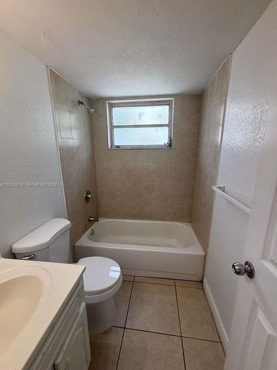 En Renta: $1,900 (2 camas, 1 baños, 810 Pies cuadrados)