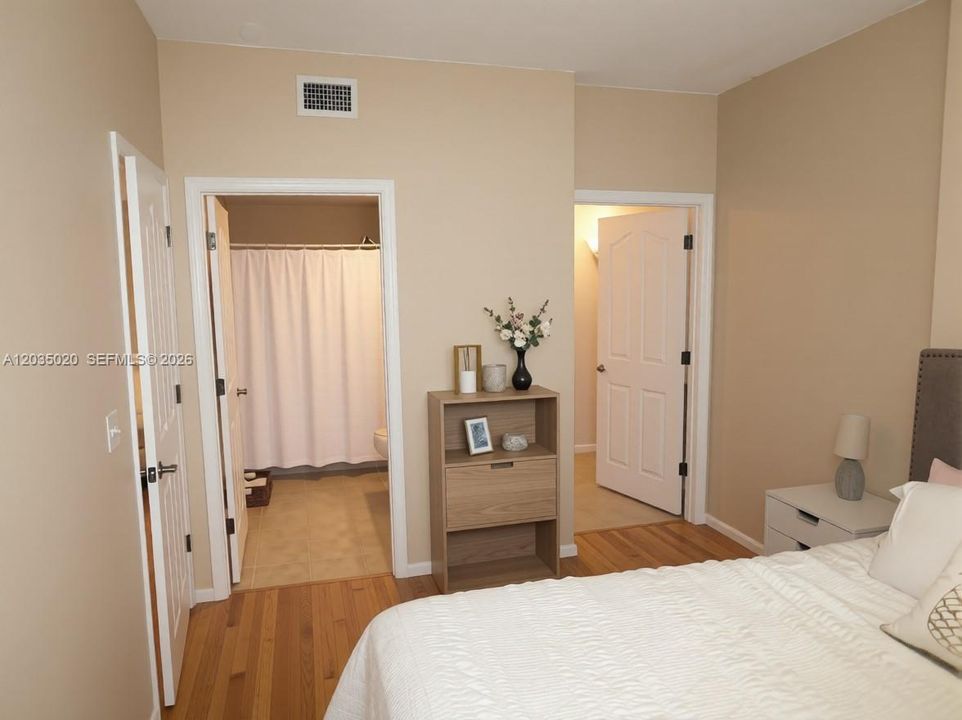 В аренду: $1,900 (2 спален, 2 ванн, 1194 Квадратных фут)