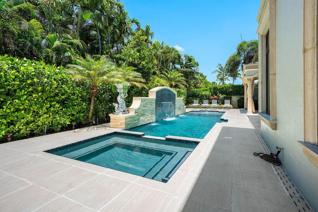 2225_West_Silver_Palm_Road_32