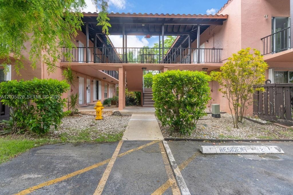 В аренду: $1,950 (1 спален, 1 ванн, 555 Квадратных фут)