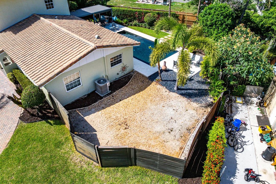 Aerial Sideyard/Boat storage