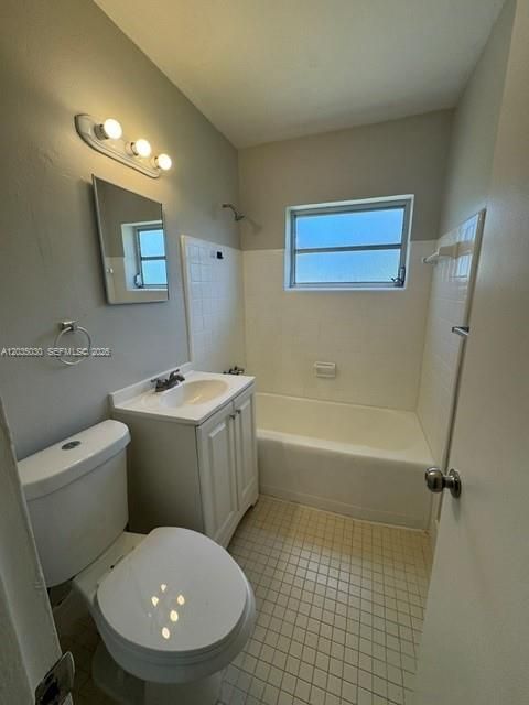 For Sale: $519,900 (4 beds, 2 baths, 1225 Square Feet)