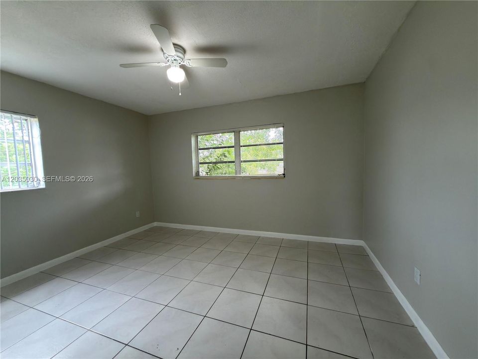 For Sale: $519,900 (4 beds, 2 baths, 1225 Square Feet)