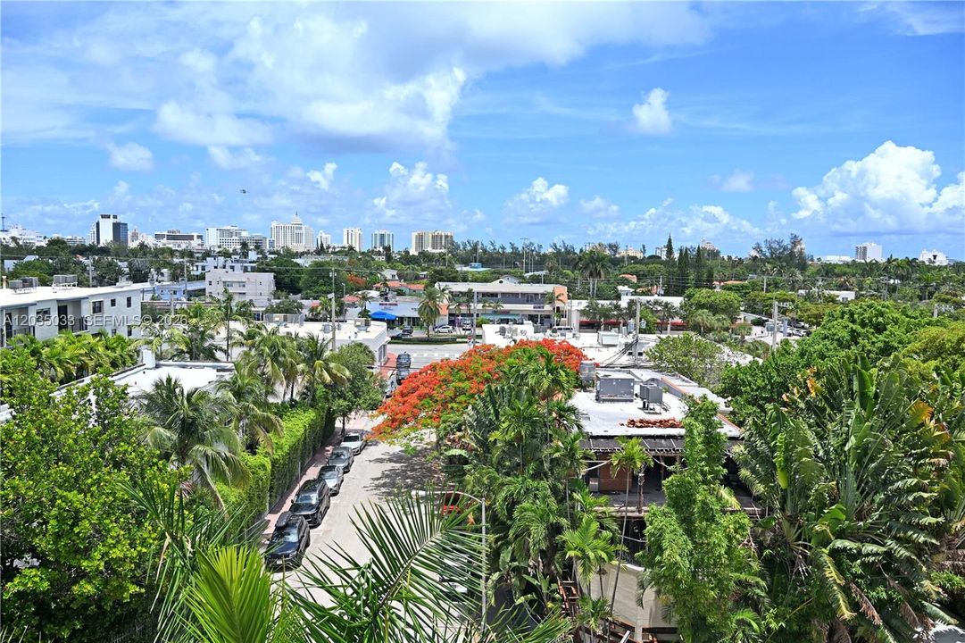 For Rent: $6,200 (2 beds, 2 baths, 1166 Square Feet)